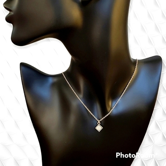 5/$25 Dainty Minimalist Diamond Shape Pendant Chain Necklace - Picture 1 of 7
